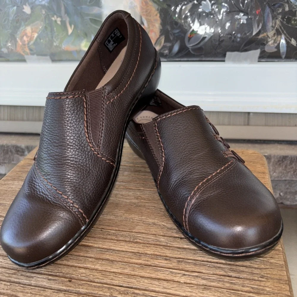 Clarks Shoes Women 9 M Brown Leather Buttons Slip On Comfort Flats 261400474065
